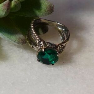 Emeraldine Quartz Ring